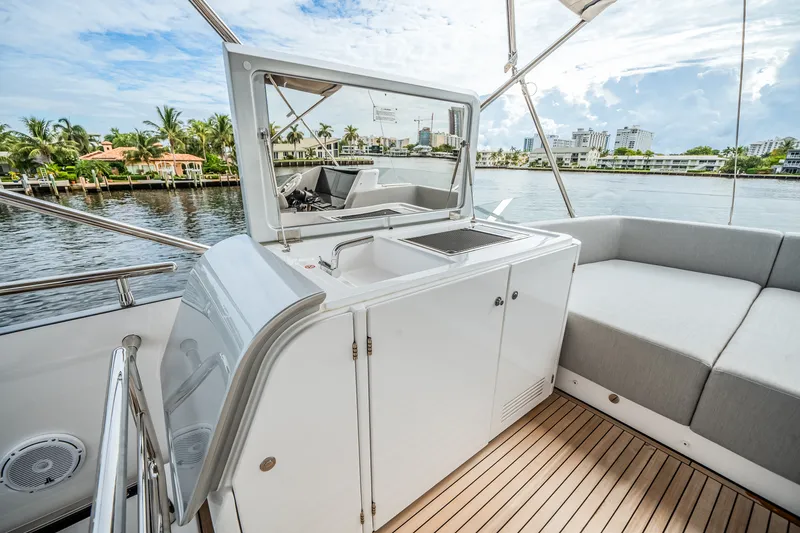 Slide: The Image of Azimut S8 2026 - 74