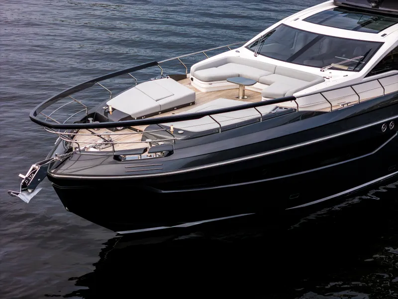 Slide: The Image of Azimut S8 2026 - 8