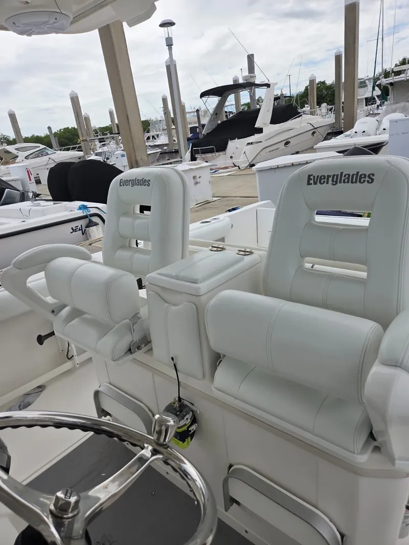 Slide: The Image of Everglades 350 LX 2008 - 24