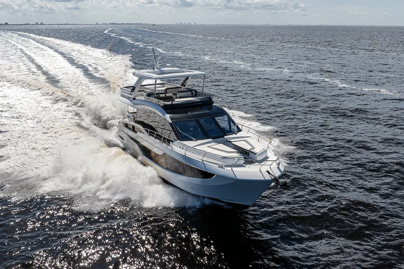 Slide: The Image of Galeon 640 FLY 2026 - 101