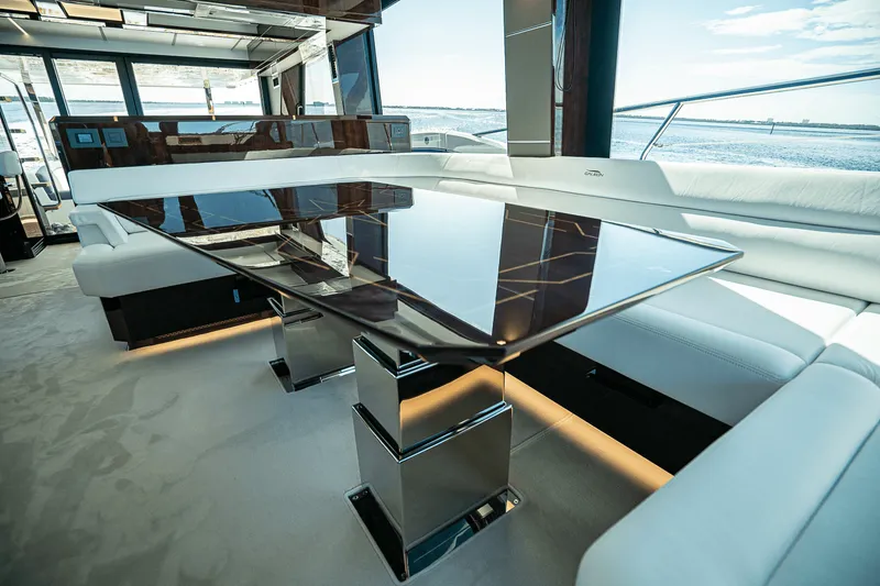 Slide: The Image of Galeon 640 FLY 2026 - 21