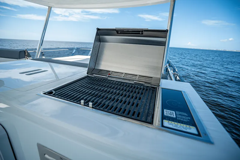 Slide: The Image of Galeon 640 FLY 2026 - 43