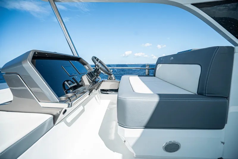 Slide: The Image of Galeon 640 FLY 2026 - 45