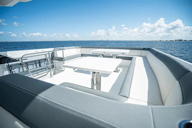 Slide: The Image of Galeon 640 FLY 2026 - 50