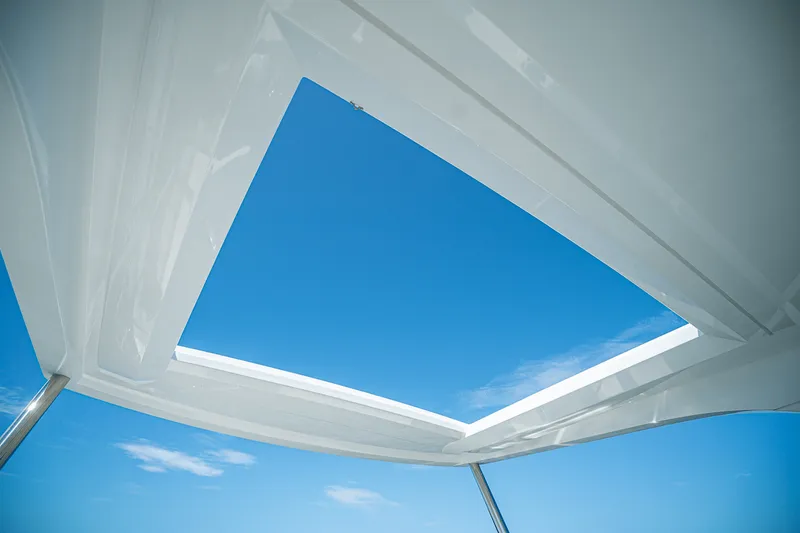 Slide: The Image of Galeon 640 FLY 2026 - 51