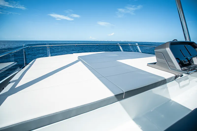 Slide: The Image of Galeon 640 FLY 2026 - 52