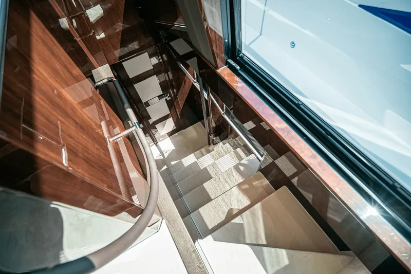 Slide: The Image of Galeon 640 FLY 2026 - 55