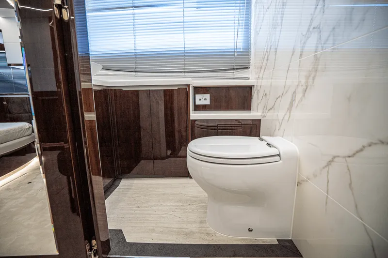 Slide: The Image of Galeon 640 FLY 2026 - 68