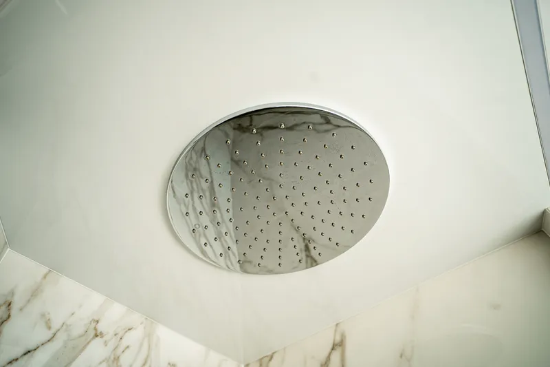 Slide: The Image of Galeon 640 FLY 2026 - 77