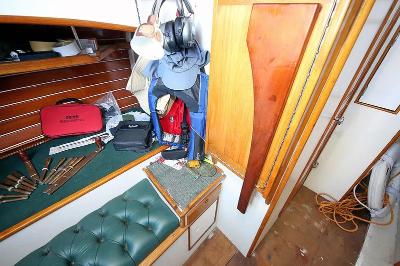 Slide: The Image of Custom Van Dyne Schooner 1979 - 54