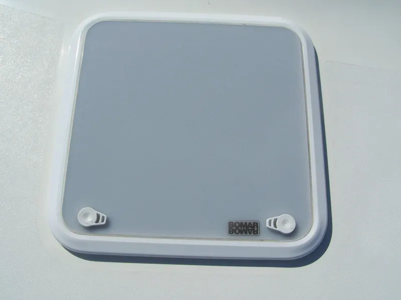 Slide: The Image of Fore deck Hatches  - 34