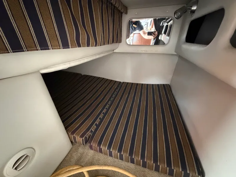 Slide: The Image of Crownline Boats 264 CR 2018 - 12