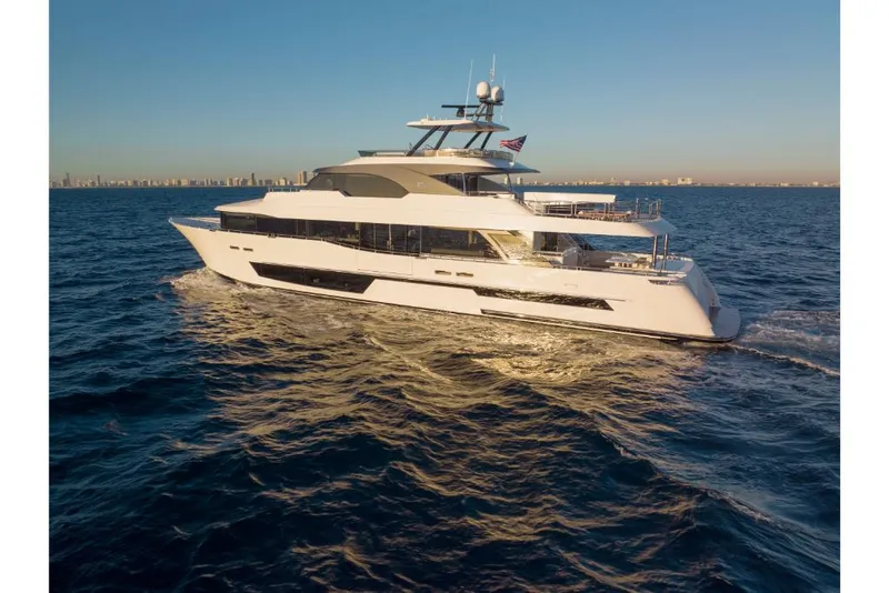 Slide: The Image of Ocean Alexander 37L 2023 - 105