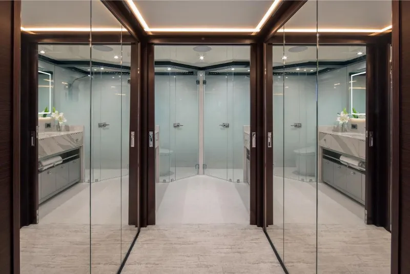 Slide: The Image of Ocean Alexander 37L 2023 - 149