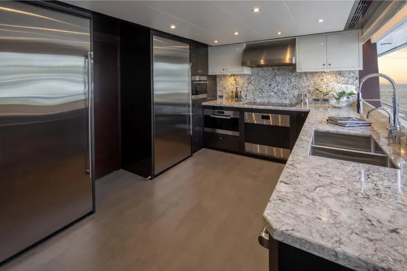 Slide: The Image of Ocean Alexander 37L 2023 - 154