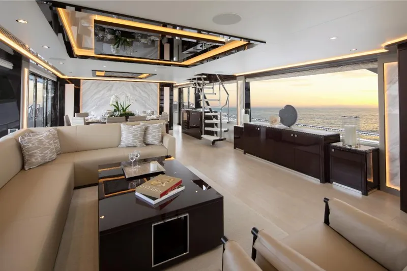 Slide: The Image of Ocean Alexander 37L 2023 - 158