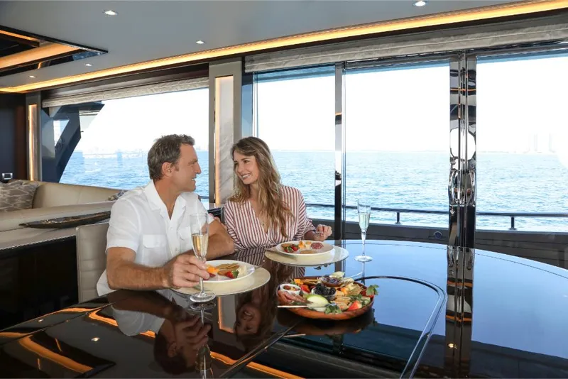 Slide: The Image of Ocean Alexander 37L 2023 - 50