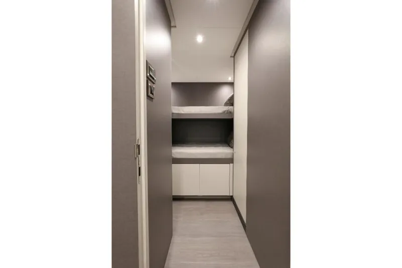 Slide: The Image of Ocean Alexander 37L 2023 - 76