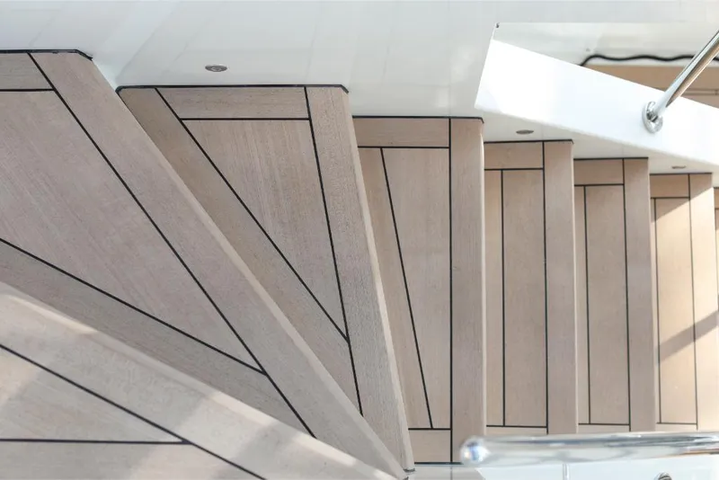 Slide: The Image of Ocean Alexander 37L 2023 - 86