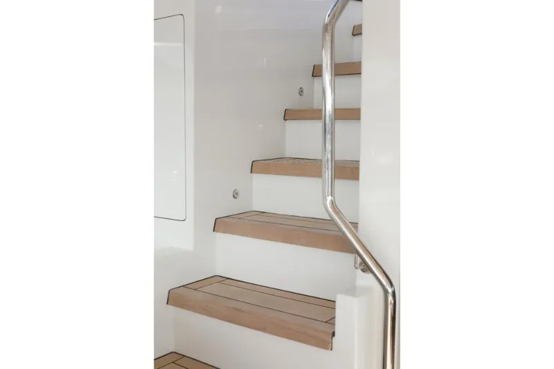 Slide: The Image of Ocean Alexander 37L 2023 - 88