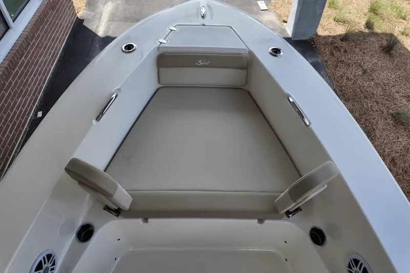 Slide: The Image of Scout 195 Sportfish 2026 - 26