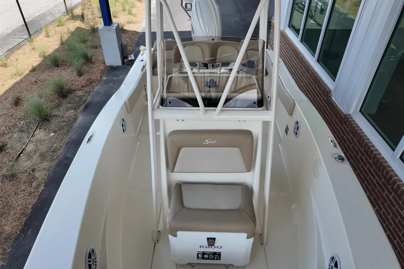 Slide: The Image of Scout 195 Sportfish 2026 - 24