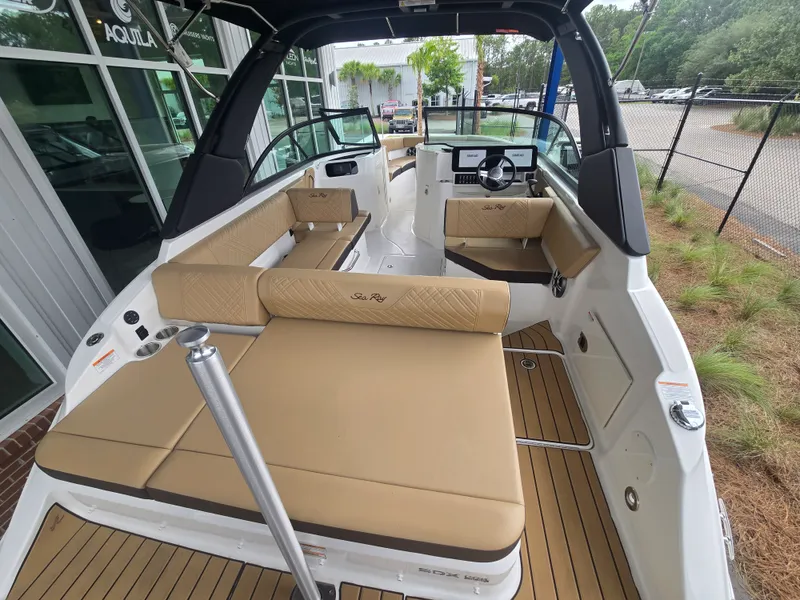 Slide: The Image of Sea Ray SDX 230 Outboard 2026 - 5