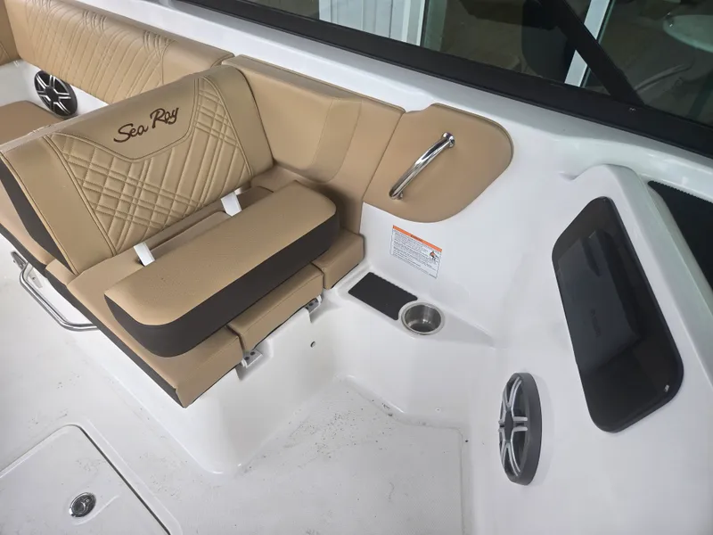 Slide: The Image of Sea Ray SDX 230 Outboard 2026 - 9