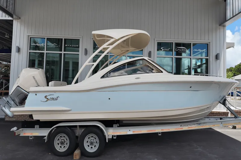 The Image of Scout 240 Dorado 2026 - 0