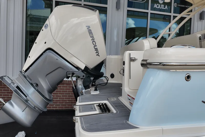 Slide: The Image of Scout 240 Dorado 2026 - 4