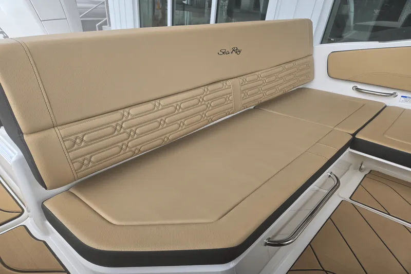 Slide: The Image of Sea Ray SPX 210 Outboard 2026 - 6