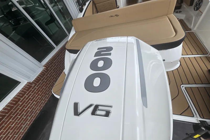 Slide: The Image of Sea Ray SPX 210 Outboard 2026 - 3