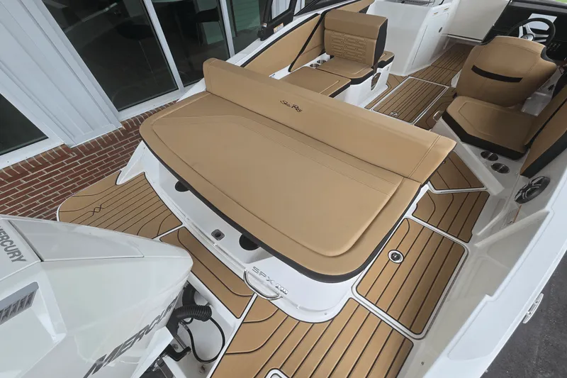 Slide: The Image of Sea Ray SPX 210 Outboard 2026 - 5
