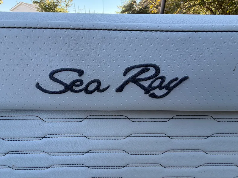 Slide: The Image of Sea Ray 23 SPX 2022 - 8