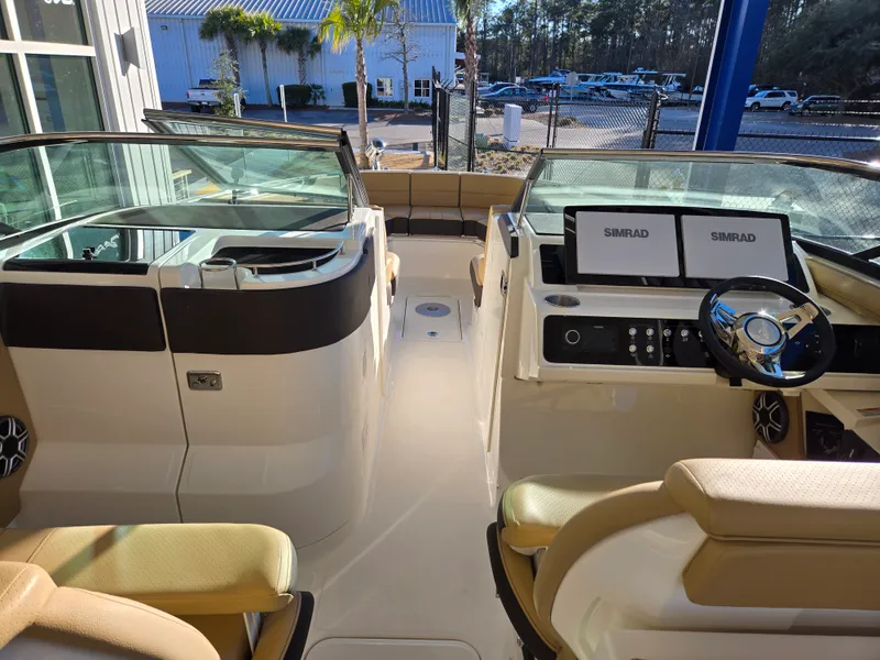 Slide: The Image of Sea Ray SLX 310 Outboard 2026 - 11