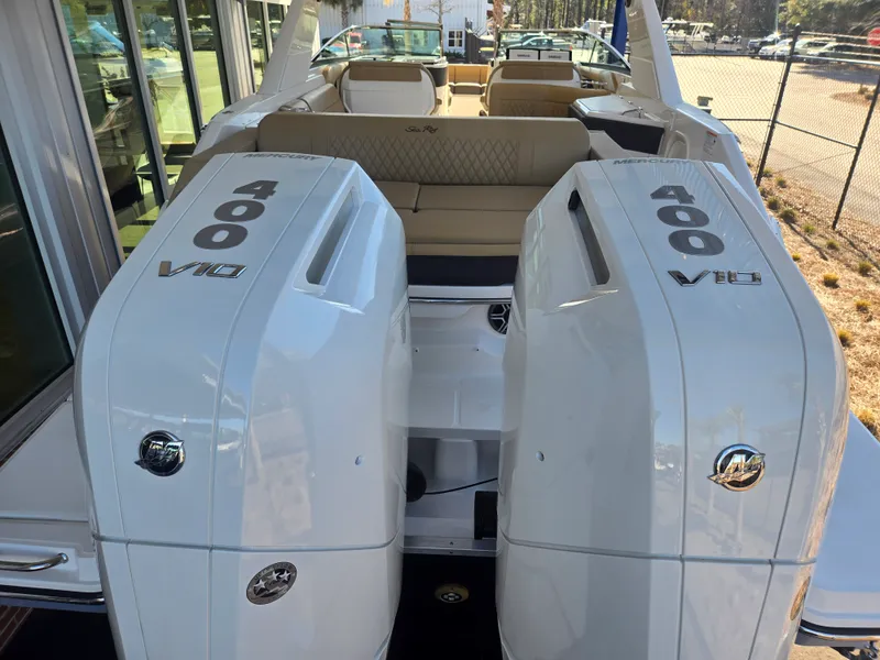 Slide: The Image of Sea Ray SLX 310 Outboard 2026 - 3
