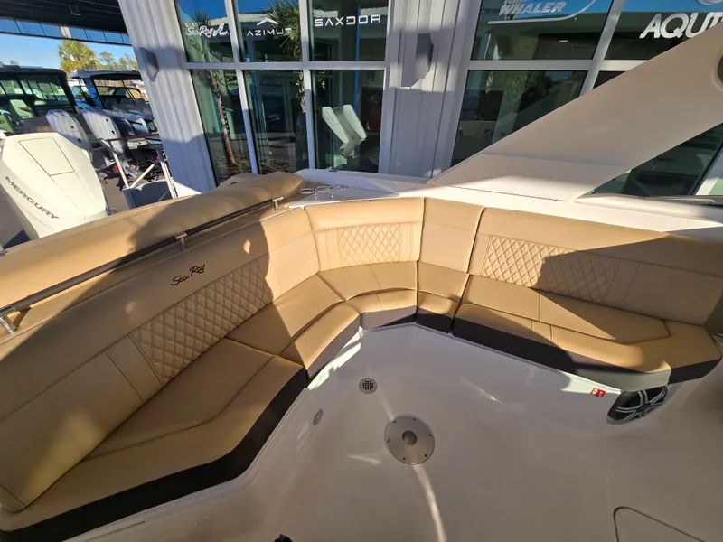 Slide: The Image of Sea Ray SLX 310 Outboard 2026 - 7