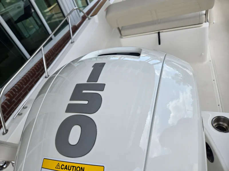 Slide: The Image of Boston Whaler 190 Montauk 2026 - 2