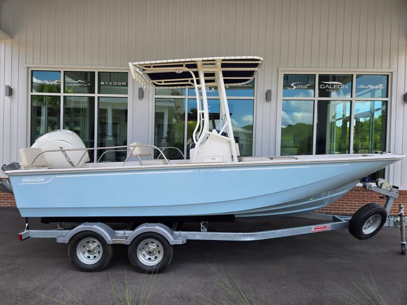 The Image of Boston Whaler 190 Montauk 2026 - 0