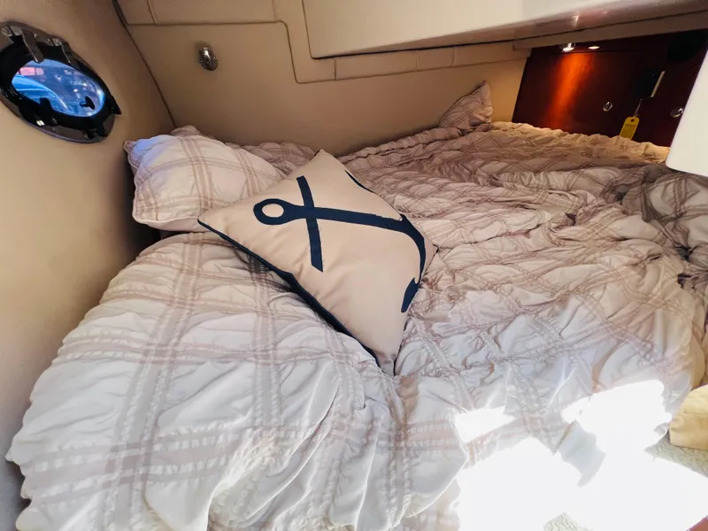 Slide: The Image of Regal 2565 Window Express 2006 - 17