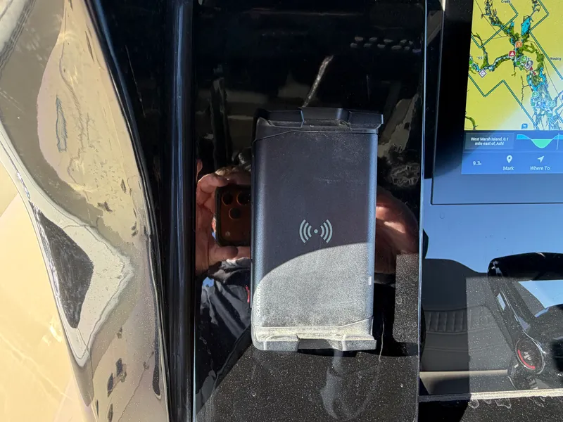 Slide: The Image of Scout 260 LXF 2025 - 24