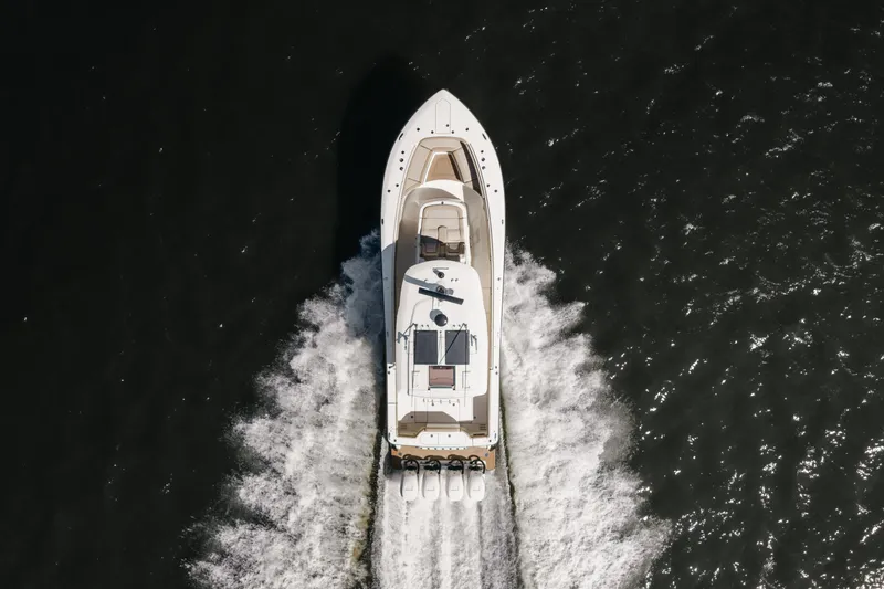 Slide: The Image of Scout 380 LXF 2022 - 4