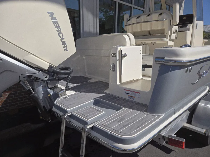 Slide: The Image of Scout 240 XSF 2026 - 3