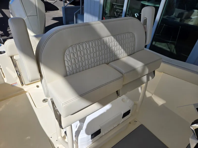 Slide: The Image of Scout 240 XSF 2026 - 10