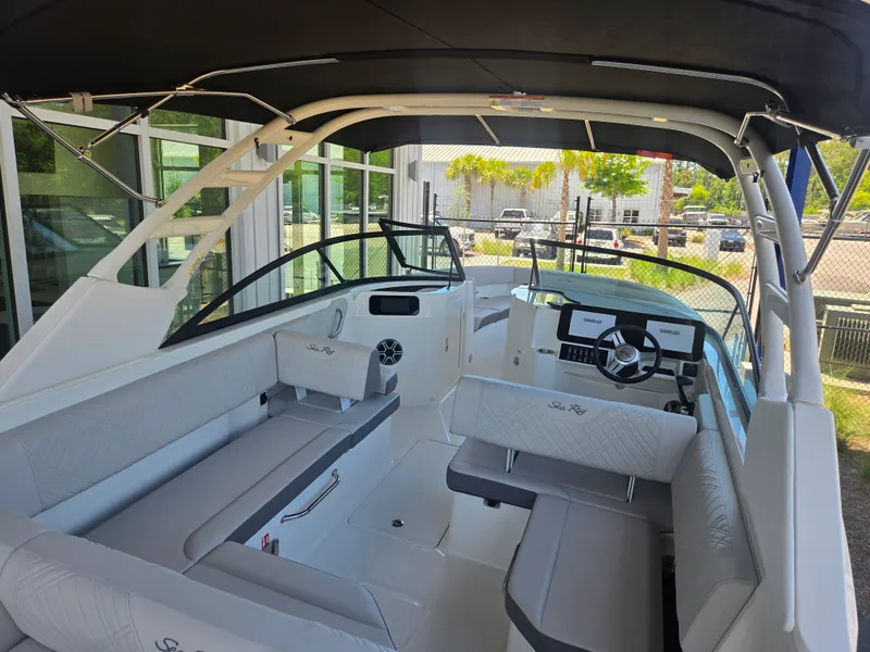 Slide: The Image of Sea Ray SDX 250 Outboard 2026 - 5