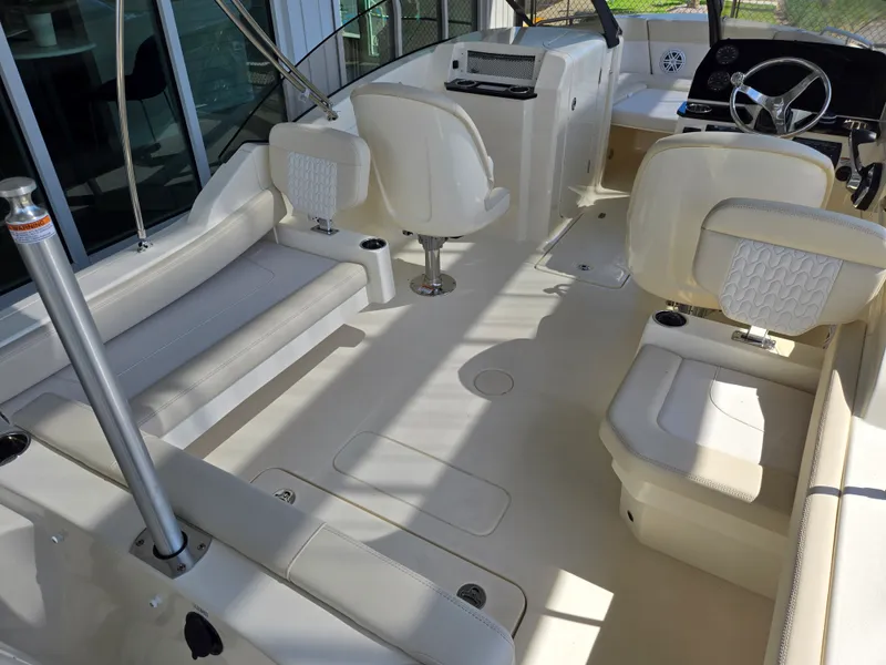Slide: The Image of Scout 220 Dorado 2027 - 7