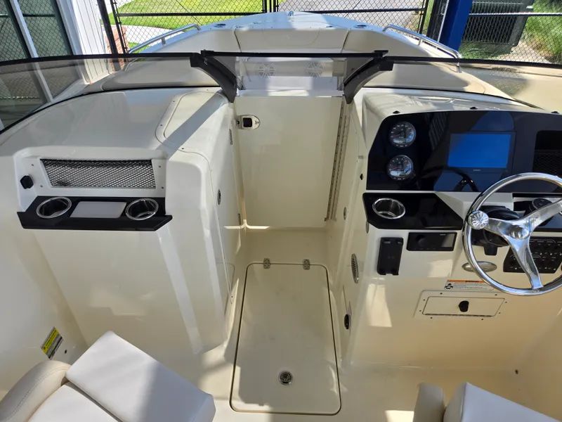 Slide: The Image of Scout 220 Dorado 2027 - 13