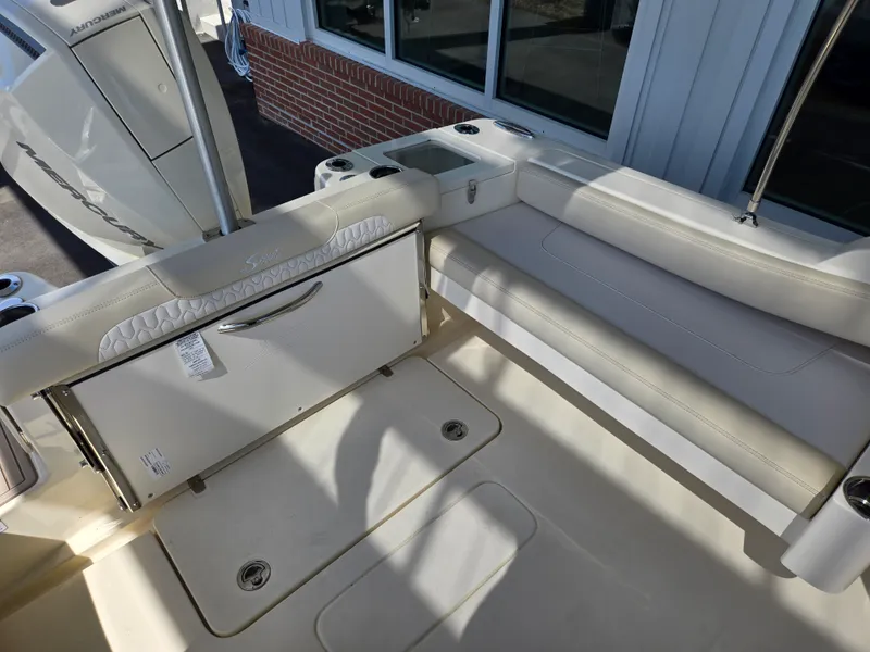 Slide: The Image of Scout 220 Dorado 2027 - 4