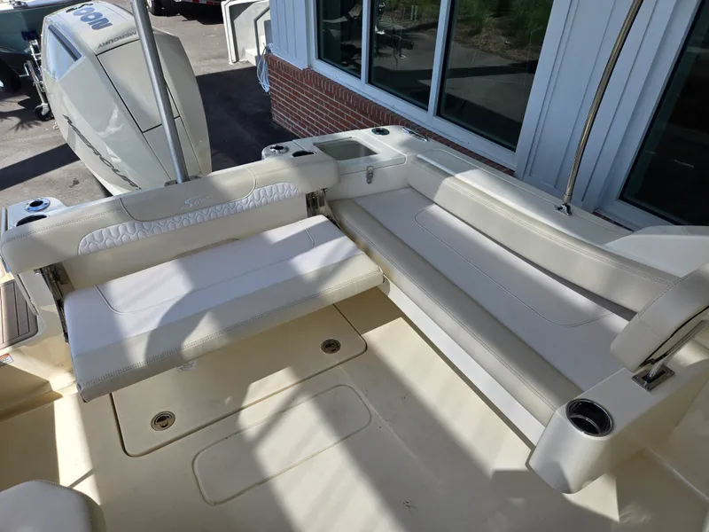 Slide: The Image of Scout 220 Dorado 2027 - 6