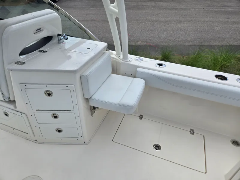 Slide: The Image of Cobia 240 DUAL CONSOLE 2023 - 11